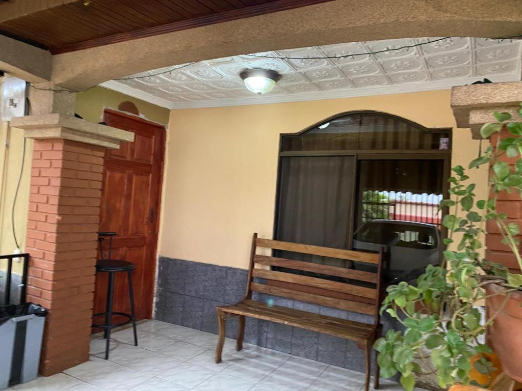 Casa Lupita Alajuela Apartment Bagian luar foto