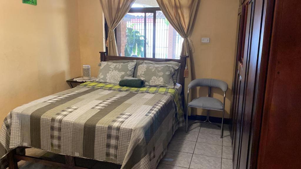 Casa Lupita Alajuela Apartment Bagian luar foto