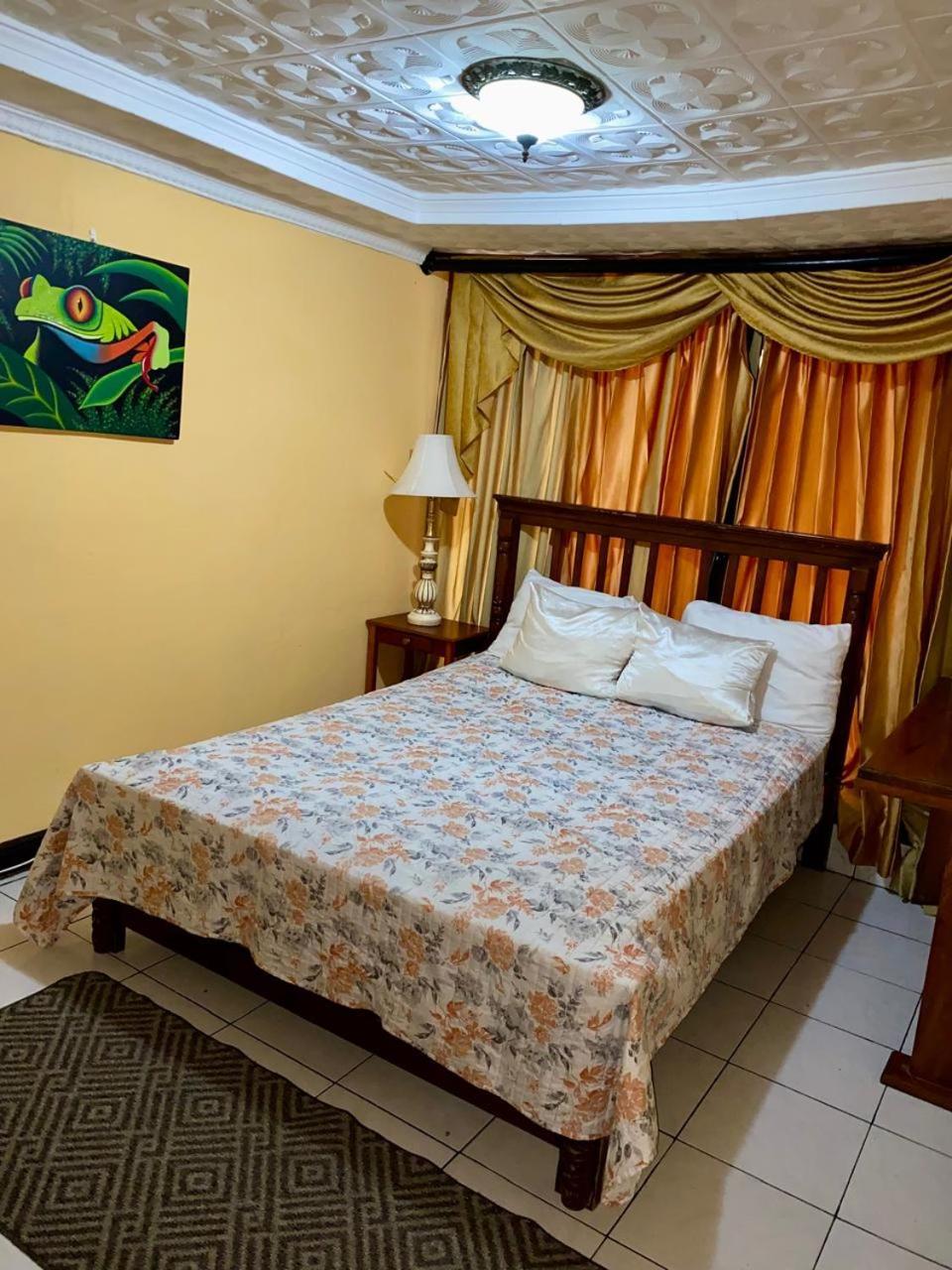 Casa Lupita Alajuela Apartment Bagian luar foto